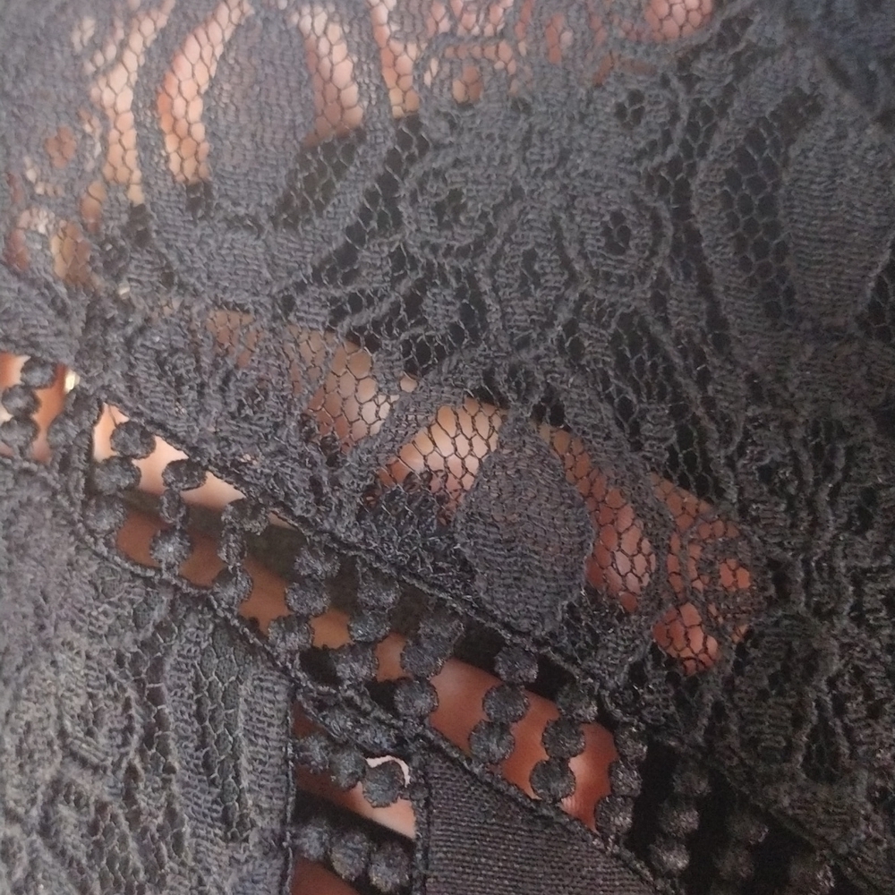 Doe & Rae Black Lace & Linen- Like Sleeveless Blouse sz. S #485 - Picture 4 of 9